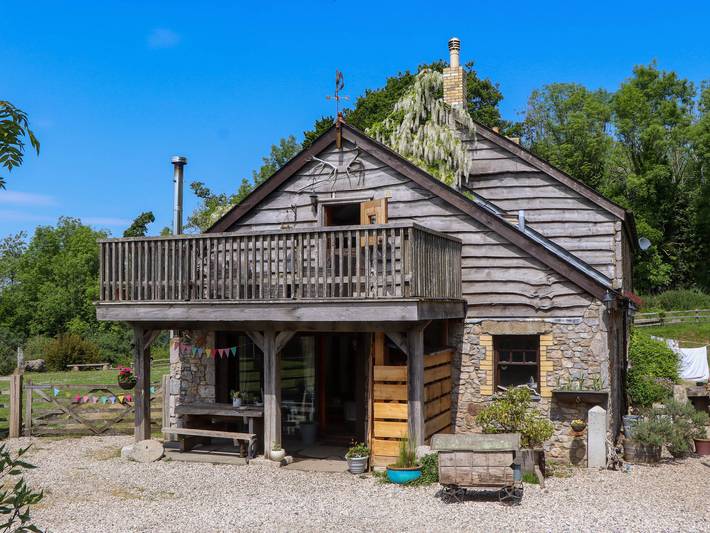 Buckleigh Lodge in Kingsteignton, Devon