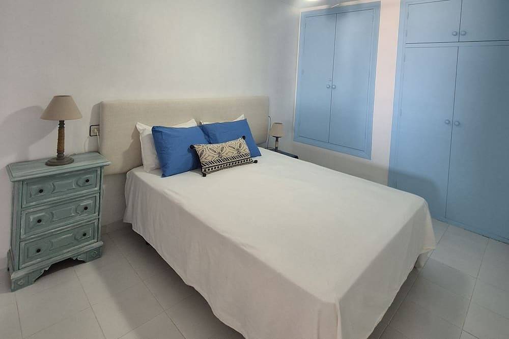 Entire apartment, La Atalaya, Terrace Overlooking The Mediterranean. in Mojácar Pueblo, Mojácar