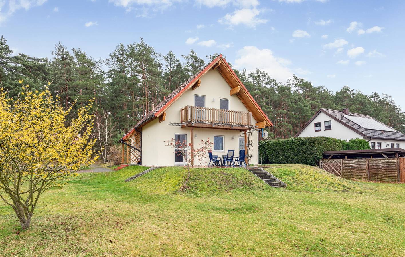 Gemütliche Wohnung am Wasser mit Terrasse und Parkplatz in Schenkendöbern, Cottbus und Umgebung