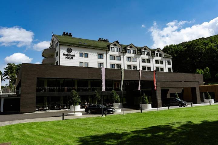 Hotel dla 2 osób, z ogród i basen oraz sauna i widok w Maribor