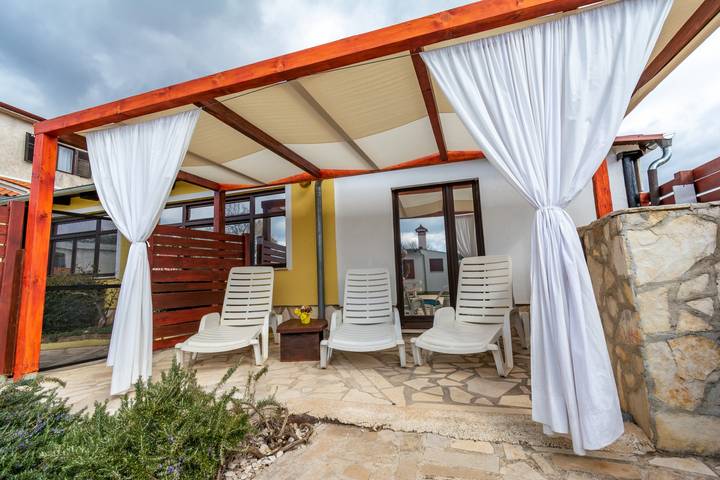 Villa für 3 Personen, mit Pool und Garten, mit Haustier in Kroatien - 4