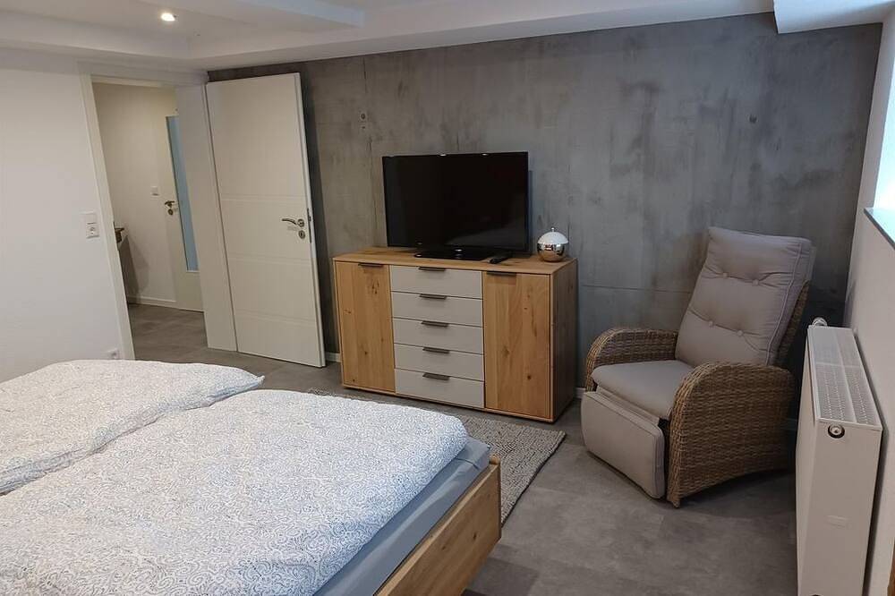 Ganze Wohnung, Ferienwohnung in der Grünheck - Appartement/Fewo, Dusche oder Bad, Wc, in Erlenbach bei Dahn, Landkreis Südwestpfalz