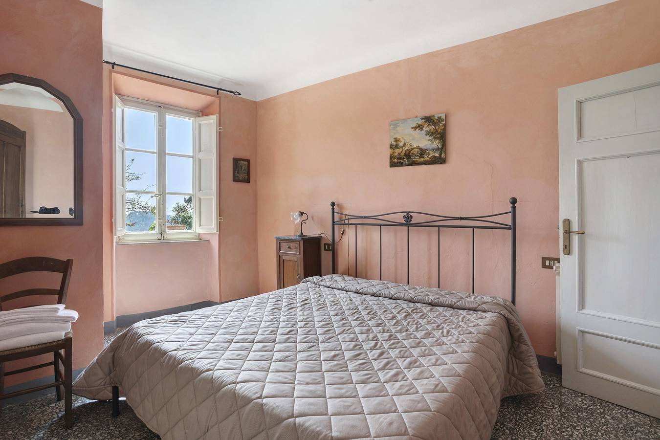 Ganze Wohnung, Ferienwohnung 'Appartamento Paggio' mit Gemeinschaftspool und Klimaanlage in Massarosa, Italienische Riviera