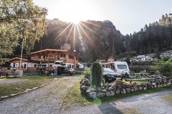 Camping für 10 Personen, mit Sauna und Garten sowie Terrasse, kinderfreundlich in Tirol - 4