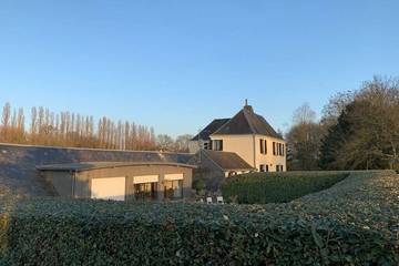 Gîte pour 4 personnes, avec terrasse à Rouillon