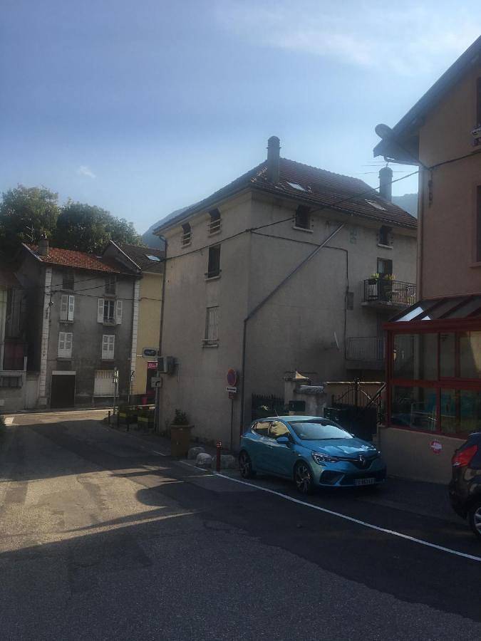 Gîte pour 2 personnes, avec terrasse, animaux acceptés à Vizille - 2