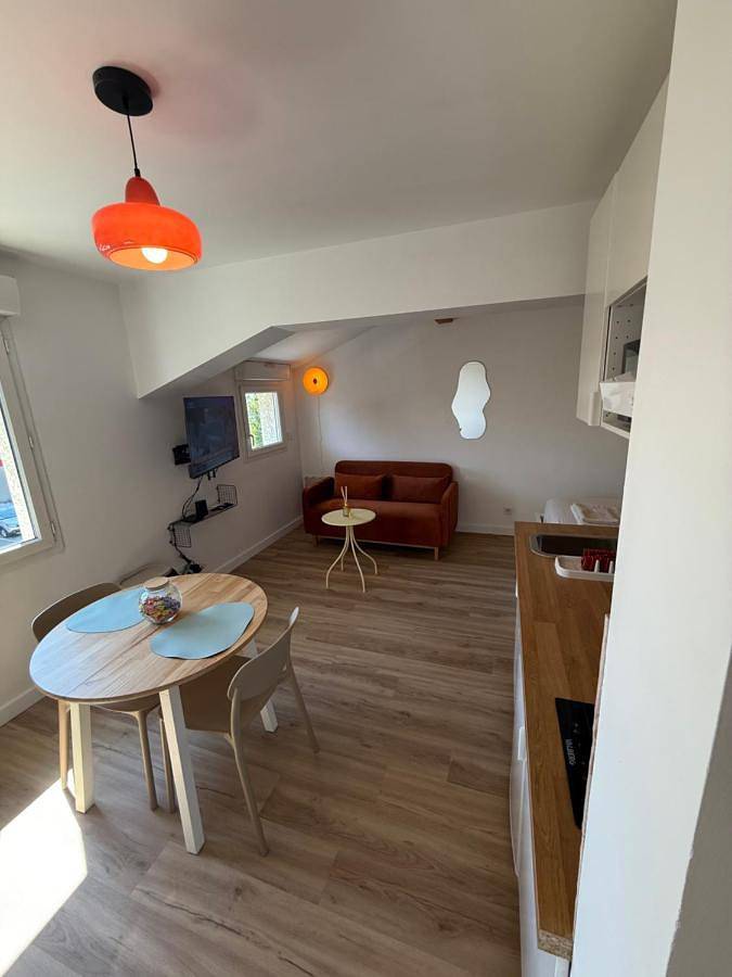 Appartement entier, Ô Maé - Climatisé proche Village Outlet - Aéroport in La Verpillière, Région de La Tour-du-Pin