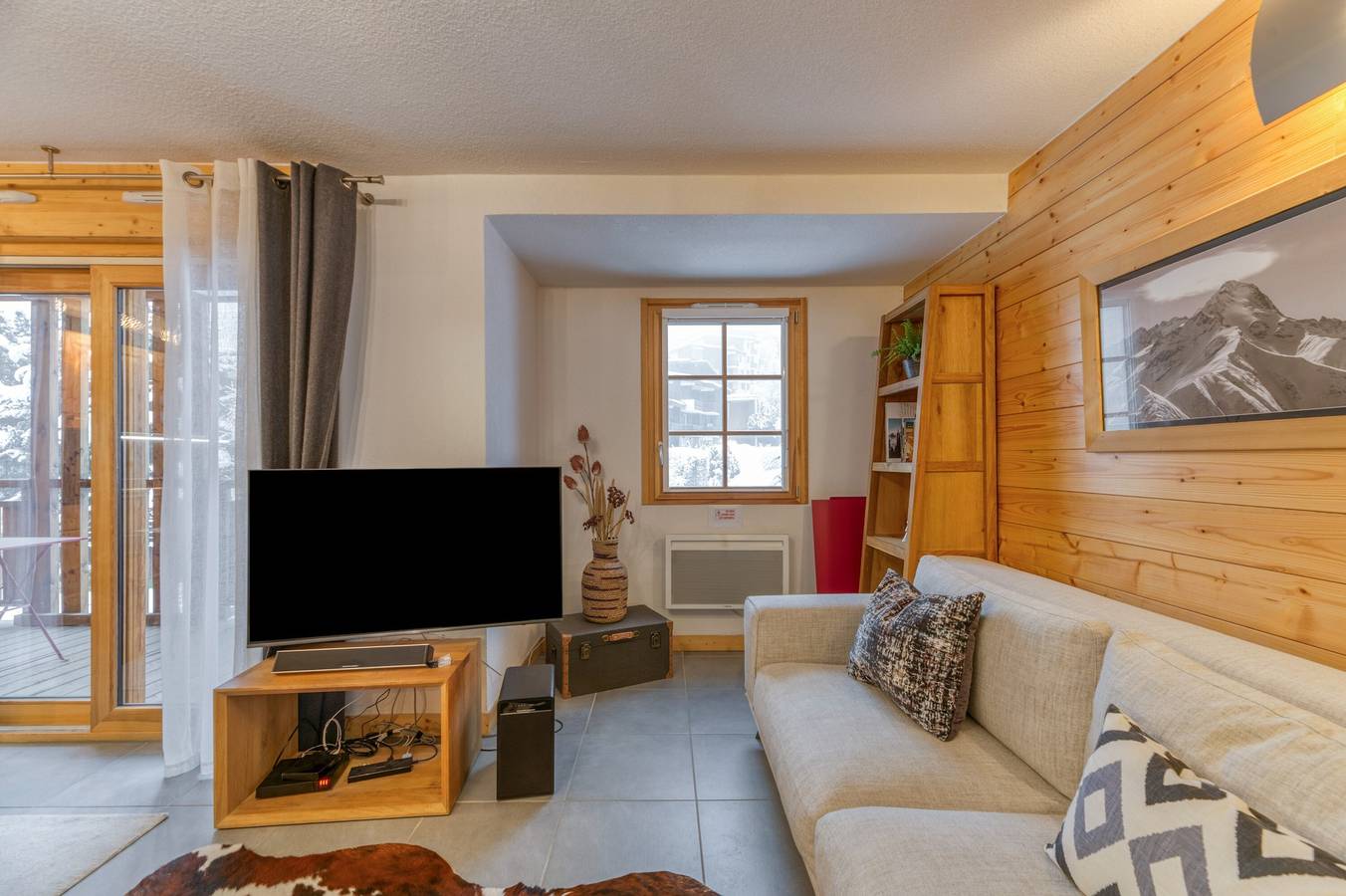 Geheel appartement, Appartement 'Premium Crystal Chalet' met uitzicht op de bergen, balkon en Wi-Fi in Mont-de-Lans, Les Deux Alpes