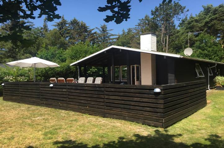 Ferieudlejning for 5 personer, med Terrasse i Sæby