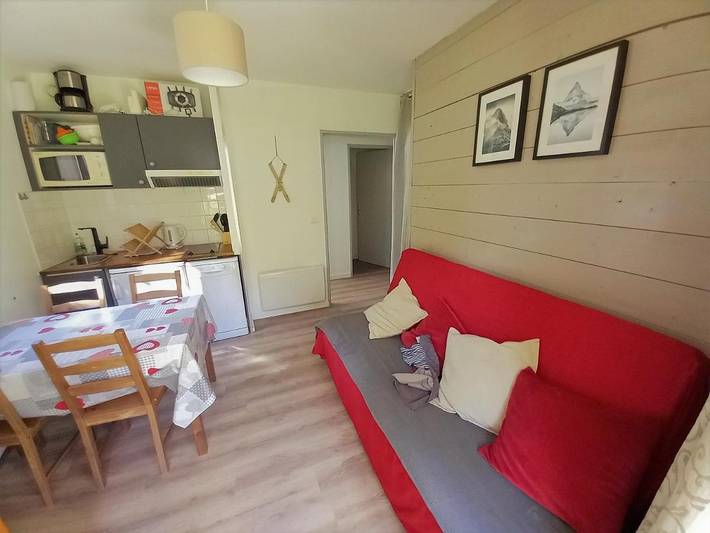 Gîte pour 4 personnes, avec terrasse et piscine, animaux acceptés dans Col De La Croix De Fer - 3