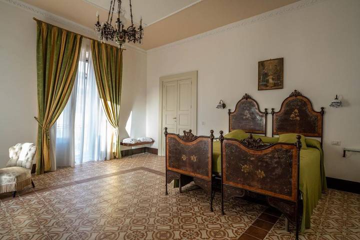 Location de vacances pour 2 personnes, avec Balcon ainsi que Terrasse et Vue à Montalbano Elicona - 4