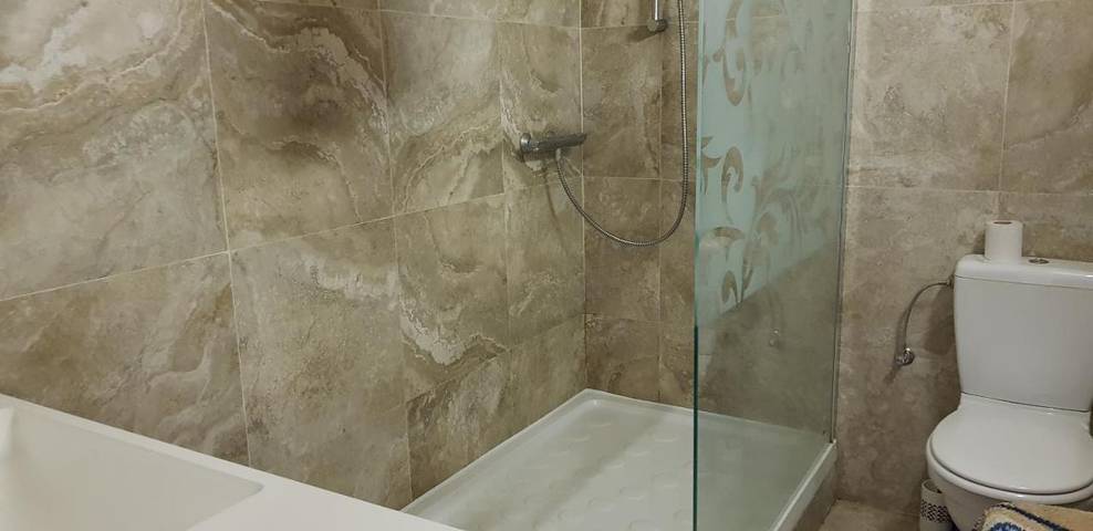 Location de vacances pour 14 personnes, avec vue et terrasse, animaux acceptés dans Plage d'Abartello - 4