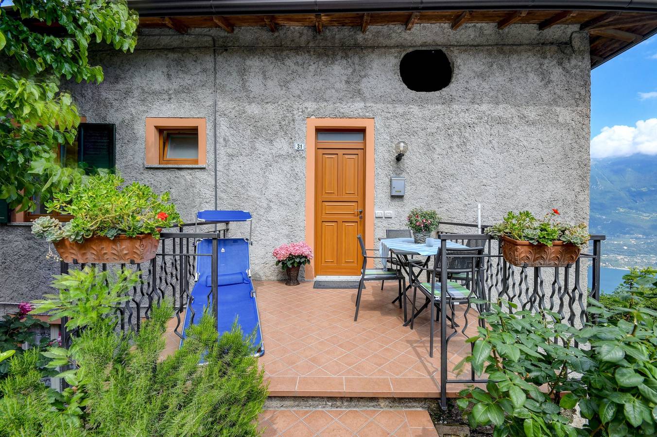 Appartamento intero, Appartamento 'Casa Doss' con vista lago, terrazza privata e Wi-Fi in Tremosine, Prealpi Gardesane