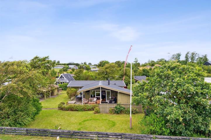 Ferienhaus für 8 Personen, mit Terrasse und Garten in Egsmark Strand