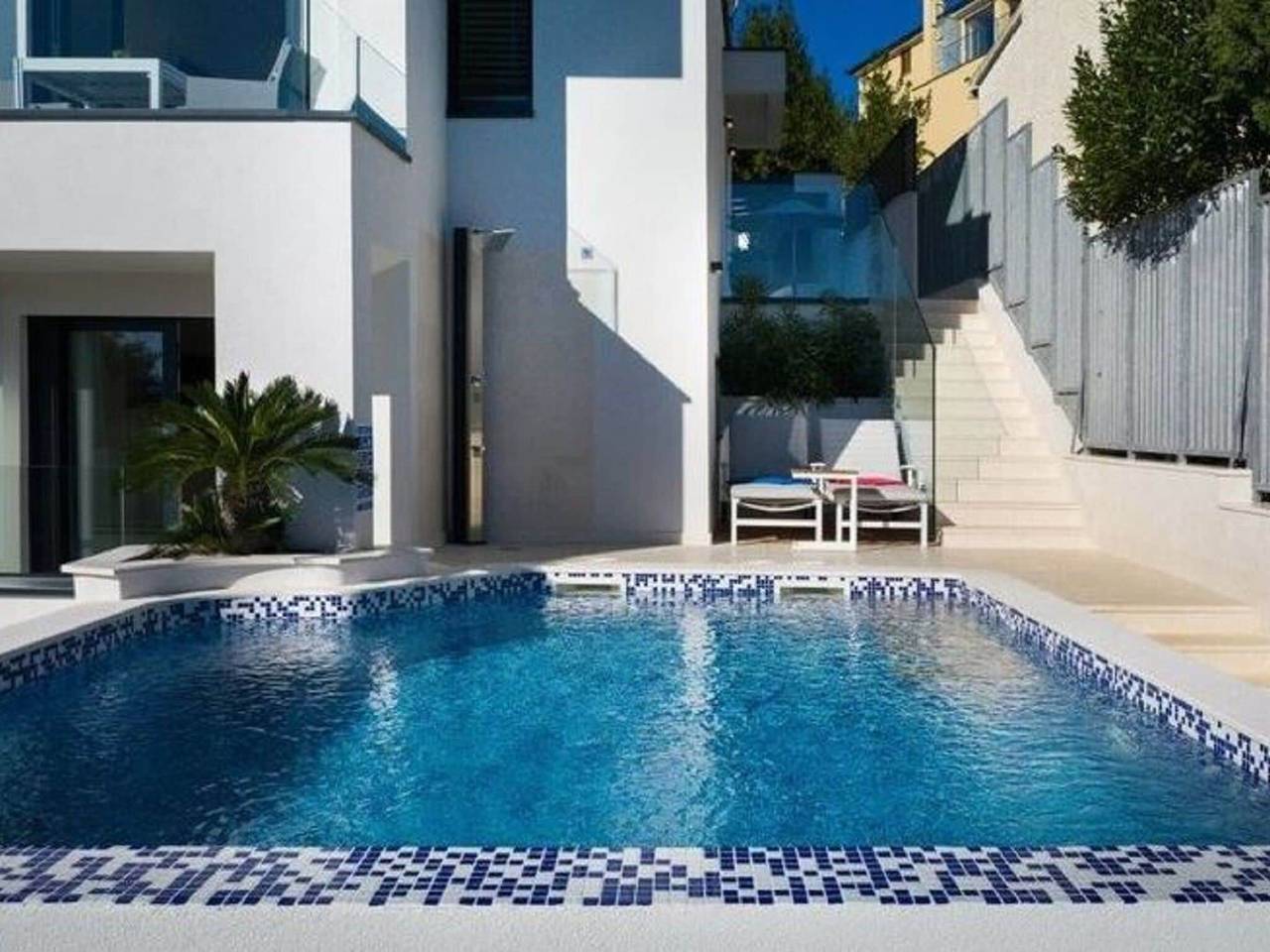 Villa in Pula mit privatem Pool in Pjescana Uvala, Südküste Istrien