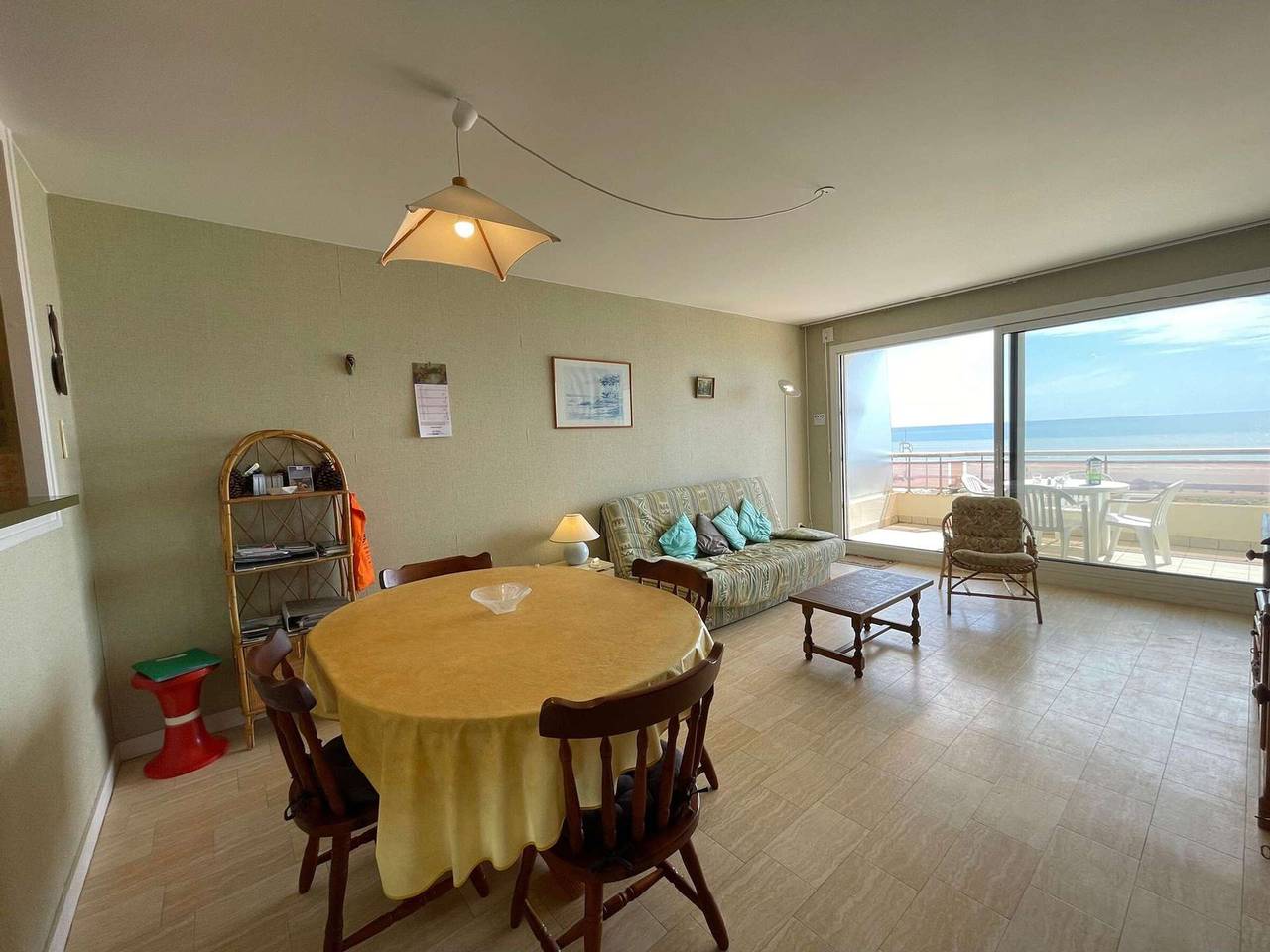 Appartement entier, Appartement familial à 50m de la plage avec parking privé, balcon et lave-linge in Saint-Hilaire-de-Riez, Vendée