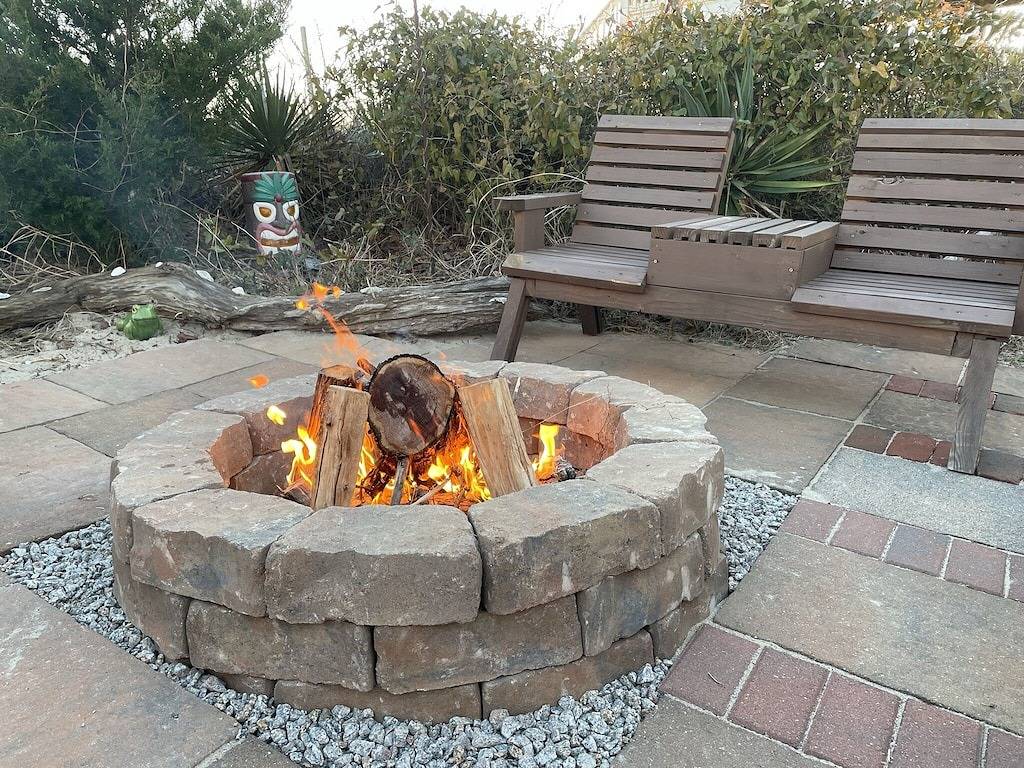 Charming Beachfront Cottage Awaits You! Direct access to beach off deck/walkway. in Oak Island (NC), Brunswick County