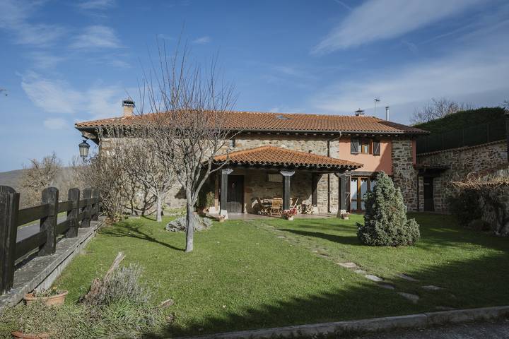 Chalet para 8 personas, con jardín, Familias con niños en Provincia de Burgos - 2