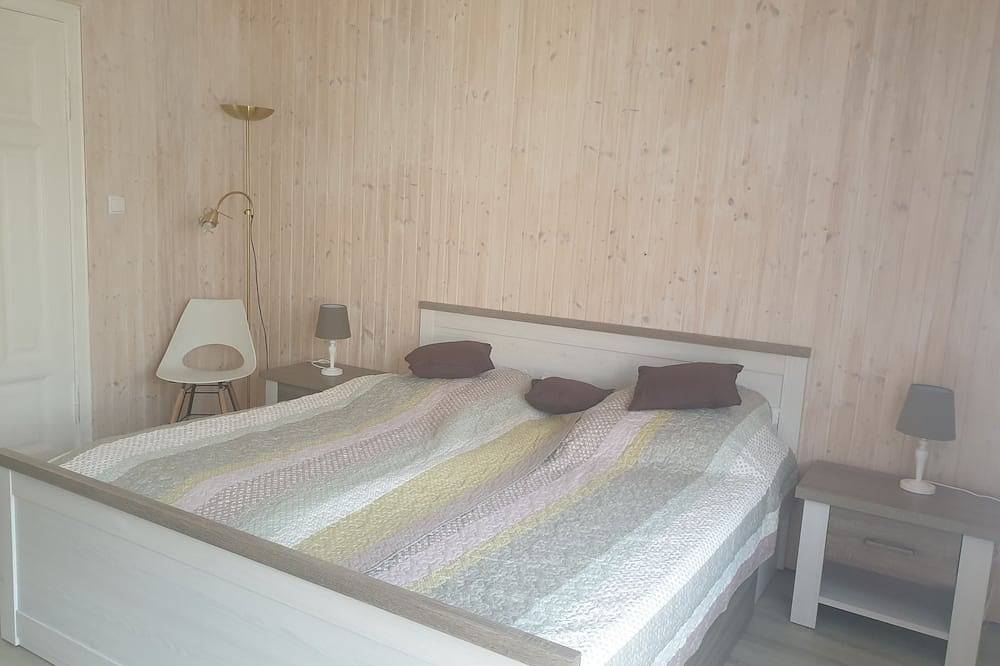 Ferienwohnung in Alleinnutzung  mit Garten und Teich, Nähe Sankt Peter Ording in Lehe, Halbinsel Eiderstedt