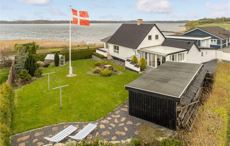 Ferienhaus für 7 Personen, mit Terrasse