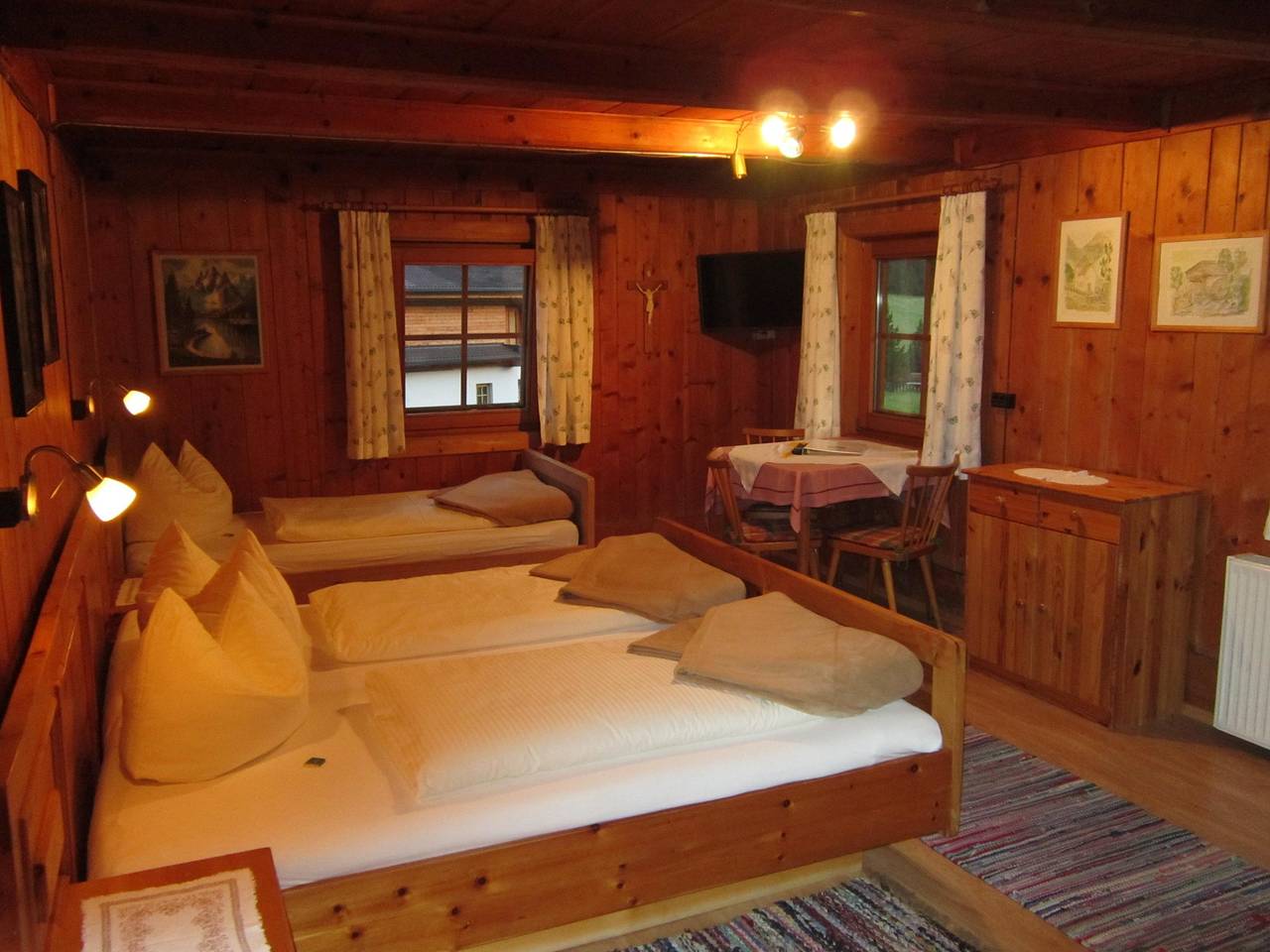 Zweibettzimmer Nr: 2, Dusche, Wc, Sat/Tv in Prägraten am Großvenediger, Bezirk Lienz