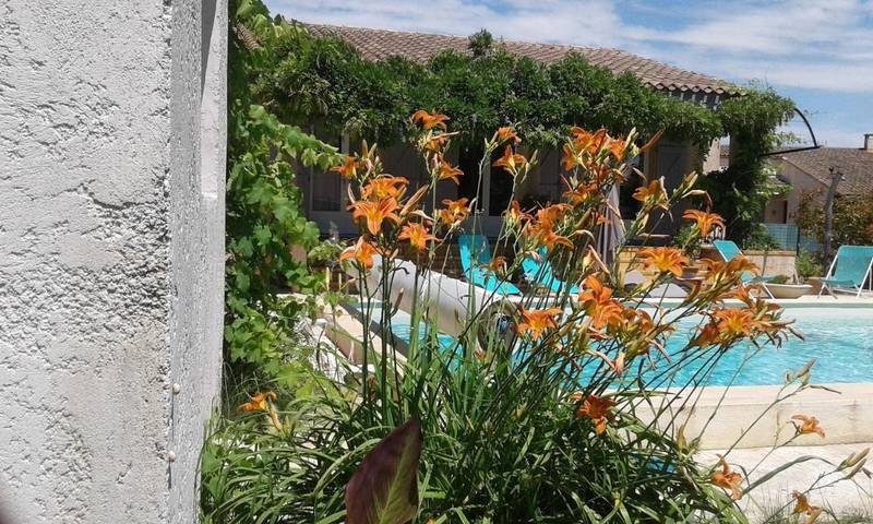 Chambre d’hôte pour 2 personnes, avec jardin ainsi que terrasse et piscine à Saint-Laurent-d'Aigouze - 4