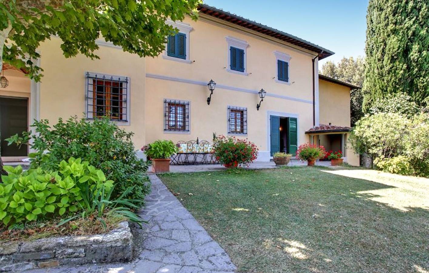 Gemütliches Apartment mit Pool, WiFi & Parkplatz in Figline e Incisa Valdarno, Chianti