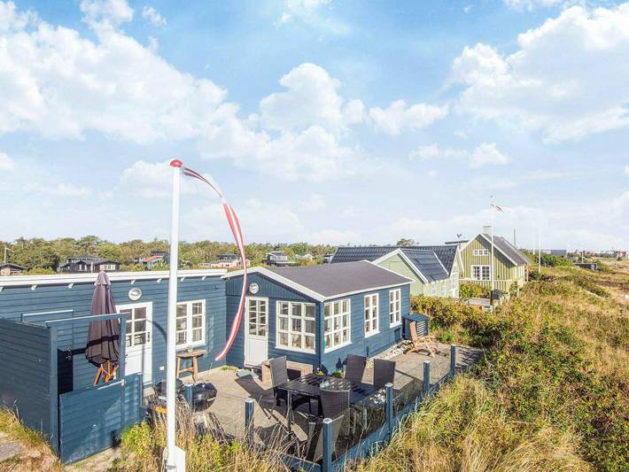 Ferieudlejning for 4 personer, med Terrasse i Grenaa