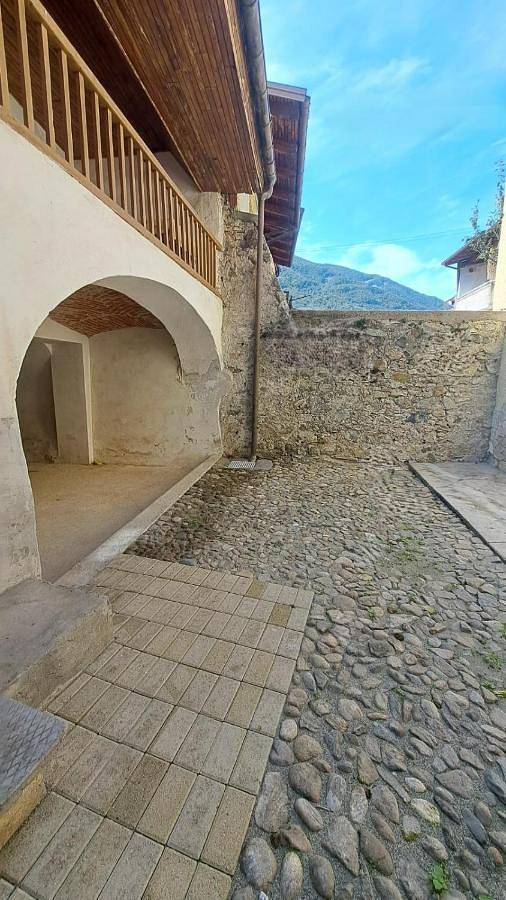 Location de vacances pour 4 personnes, avec balcon et vue à Entracque - 2