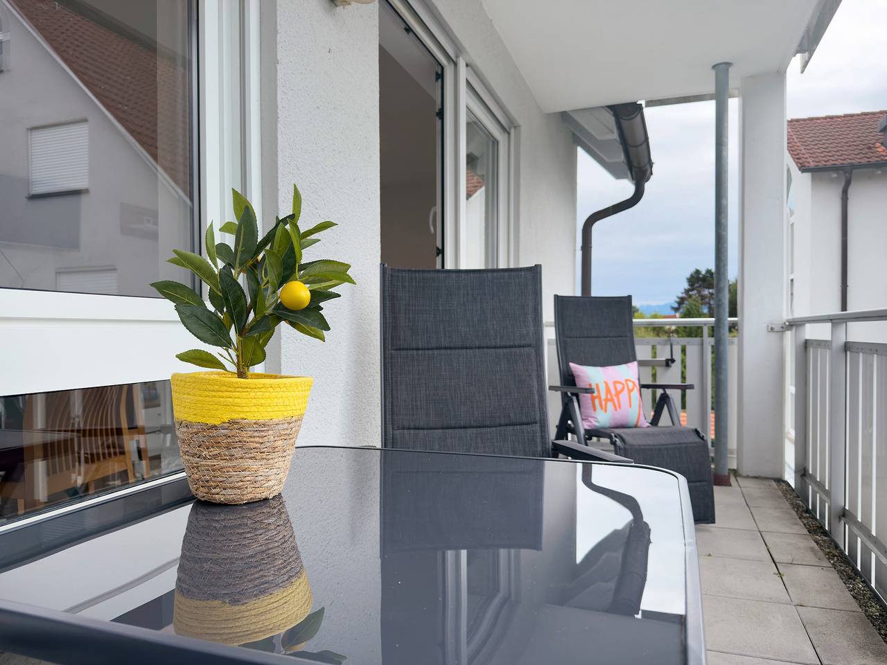 Ganze Wohnung, Apartment 'Karma' mit Bergblick, Balkon und Wlan in Kressbronn am Bodensee, Bodenseekreis