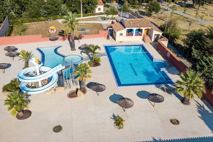 Camping pour 6 personnes, avec terrasse ainsi que piscine et sauna à Argelès-sur-Mer - 3