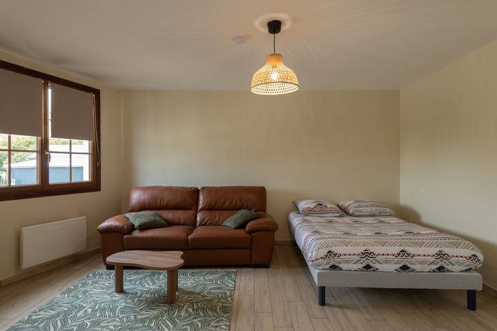 Gîte pour 2 personnes, avec terrasse, animaux acceptés à Saint-Quentin-la-Motte-Croix-au-Bailly - 4