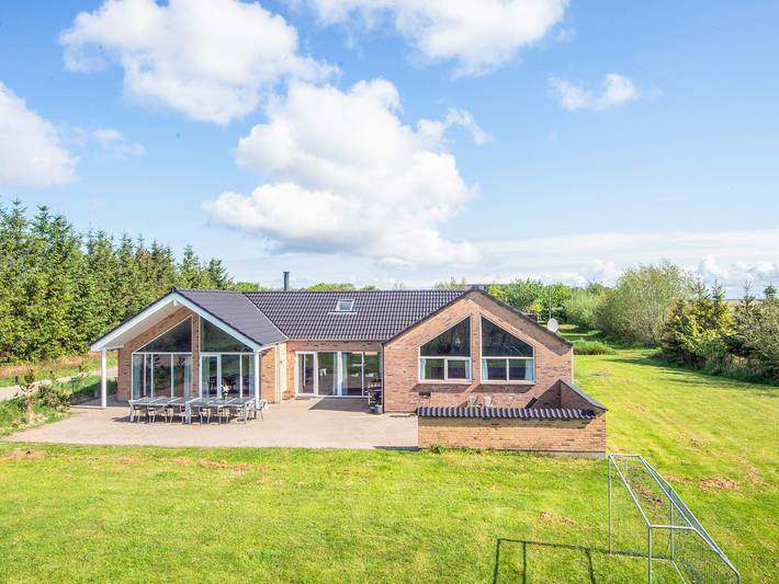 Ferienhaus für 16 Personen, mit Whirlpool und Terrasse sowie Pool und Sauna auf Rømø