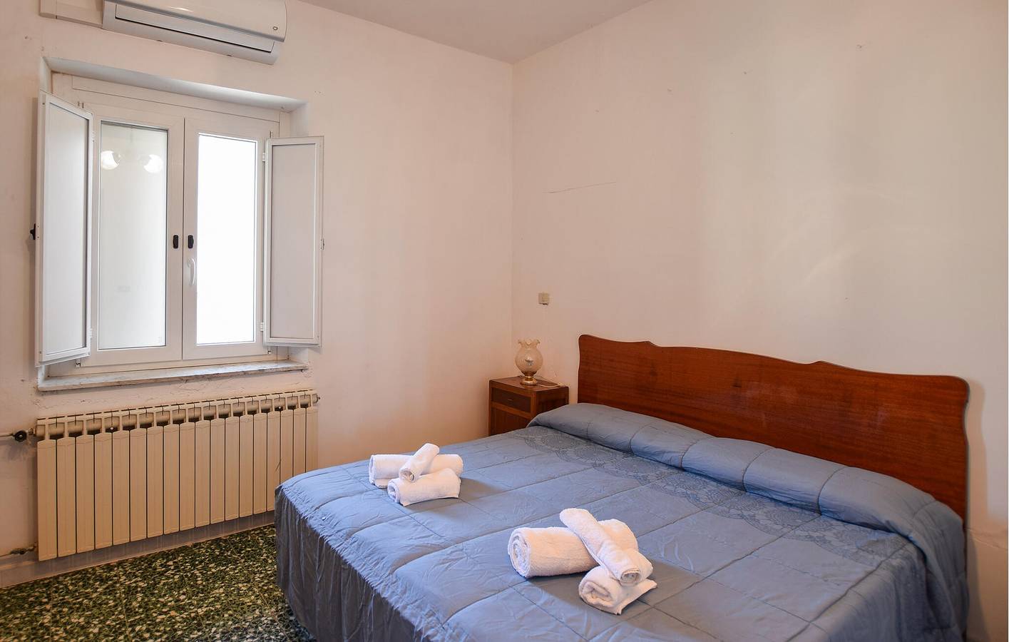 Luxuriöse 2BR Wohnung mit AC, Waschmaschine, Parkplatz & WiFi in Acri, Cosenza Provinz