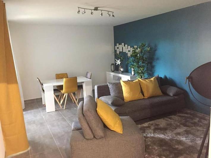 Appartement de vacances pour 7 personnes, avec vue ainsi que vue sur le lac et terrasse