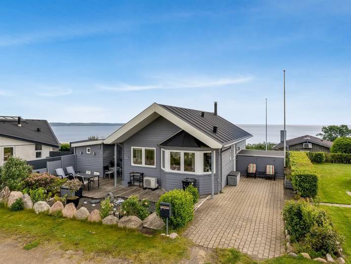 Ferieudlejning for 6 personer, med Jacuzzi og Terrasse i Fredericia