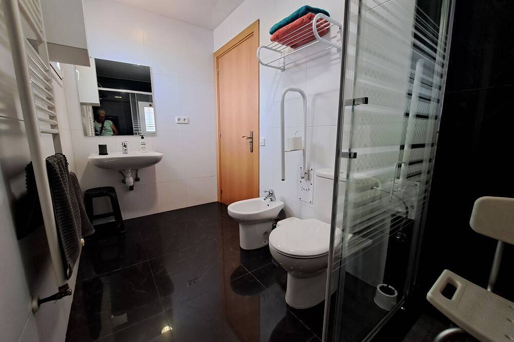Espacio Kybalion. Casa en la Montaña Cerca de Barcelona. in Argentona, Costa del Maresme