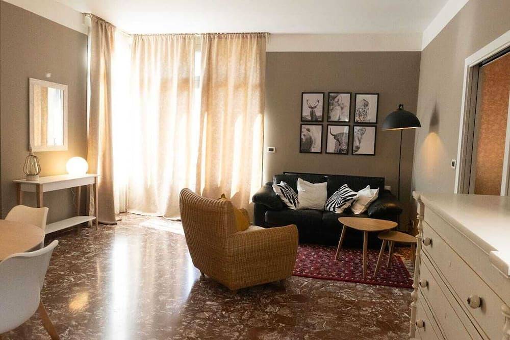 Appartamento intero, Casarosa: aria condizionata, wi-fi, ascensore, garage gratuito, animali ammessi in Porretta Terme, Provincia di Bologna