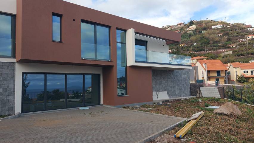 Ferienhaus für 4 Personen, mit Balkon und Garten