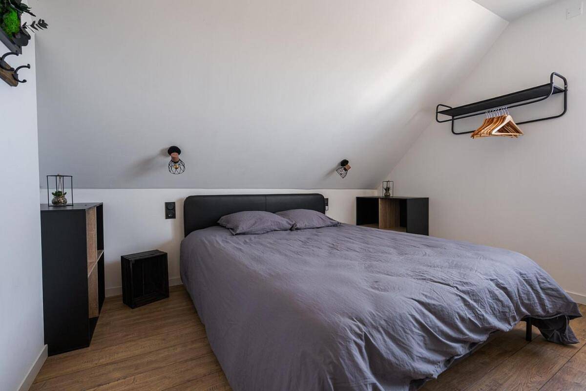 Appartement entier, L'appart Gemmois , climatisé et moderne avec balnéo in Sainte-Gemmes-sur-Loire, Région d'Angers