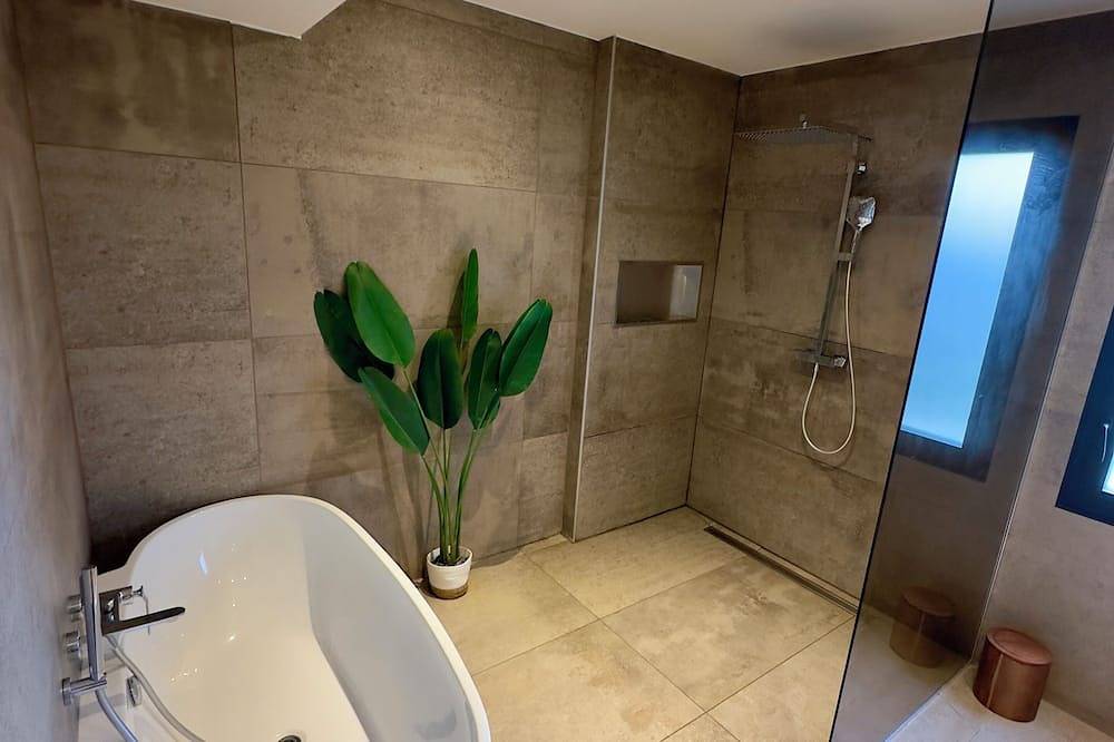 Contemporary villa near the ocean Landifornie in Tosse, Côte d’Argent