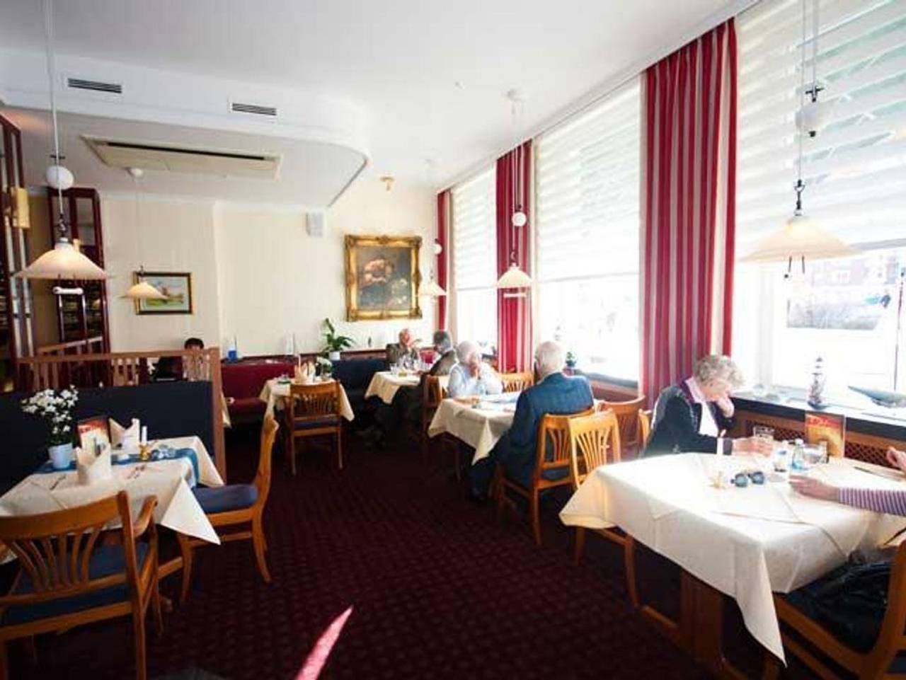 Hotel Goldener Adler - Einzelzimmer, Dusche, Wc in Emden, Nordseeküste