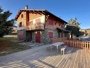 Maison de campagne pour 18 personnes, avec jacuzzi ainsi que sauna et jardin à La Llagonne