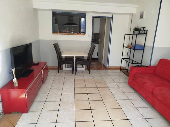 Gîte pour 5 personnes, avec terrasse dans Montfavet