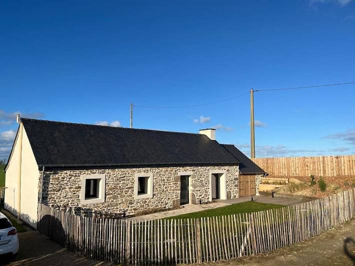 Ferienhaus für 6 Personen, mit Whirlpool und Terrasse sowie Garten