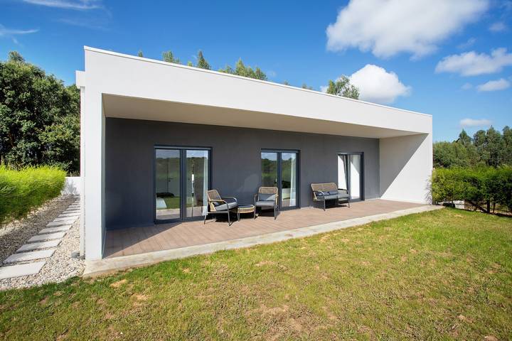 Casa de férias para 6 pessoas, com Varanda e Jacuzzi e ainda Jardim