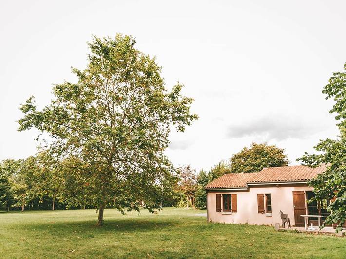 Chalet pour 6 personnes, avec terrasse et jardin, adapté aux familles à Vienne (France)