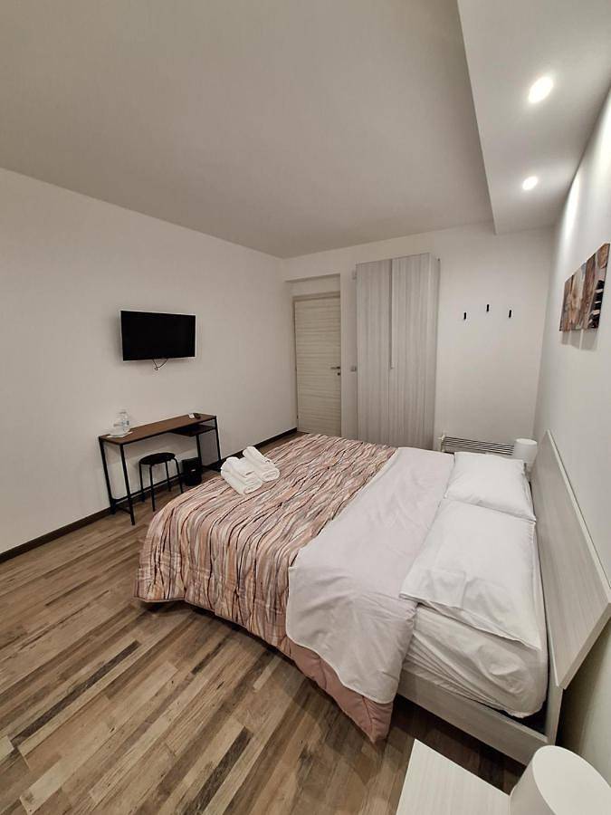Maison d’hôte pour 3 personnes, avec balcon à Valguarnera Caropepe - 4