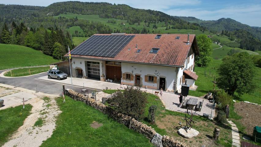 Ferienwohnung für 4 Personen, mit Garten im Kanton Jura