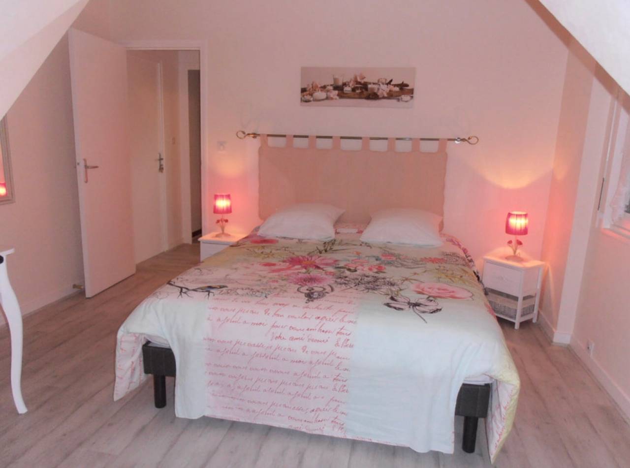Chambre d’hôtes « Chez Coco - Chambre Pêche » avec jardin partagé et Wi-Fi in Trégunc, Côte de Cornouaille